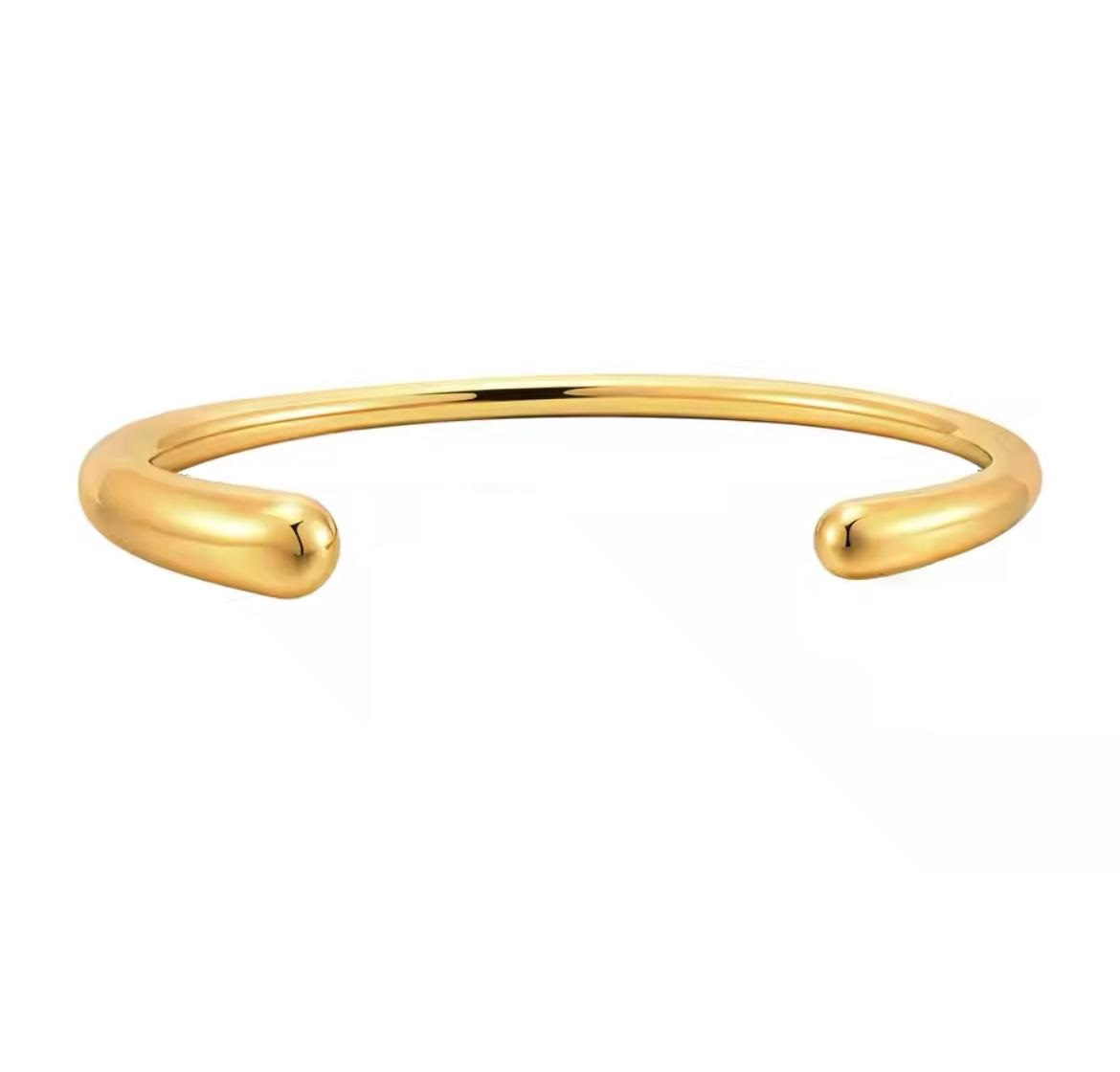 Rounded Cuff – DASH